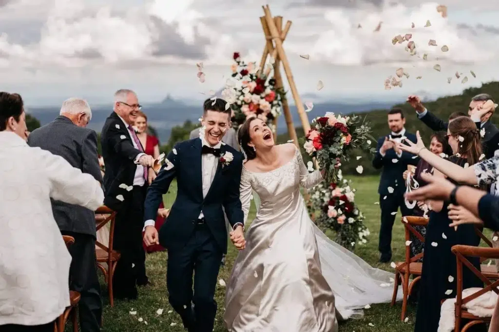 outdoor wedding ceremony sunshine coast hinterland