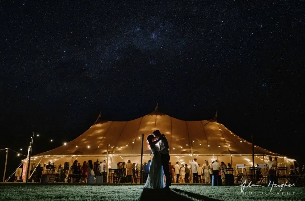 wedding accommodation sunshine coast hinterland